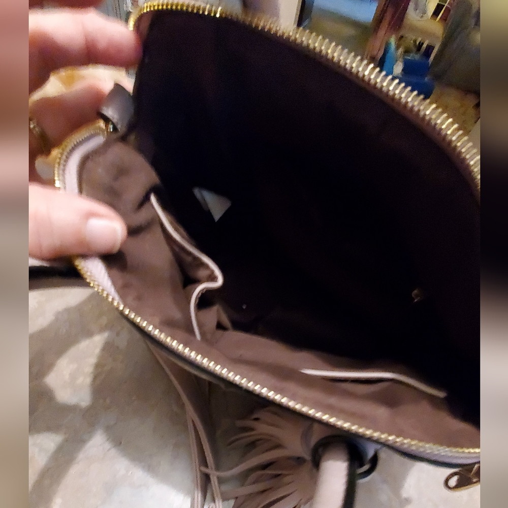 Purse - Picture 3 of 8
